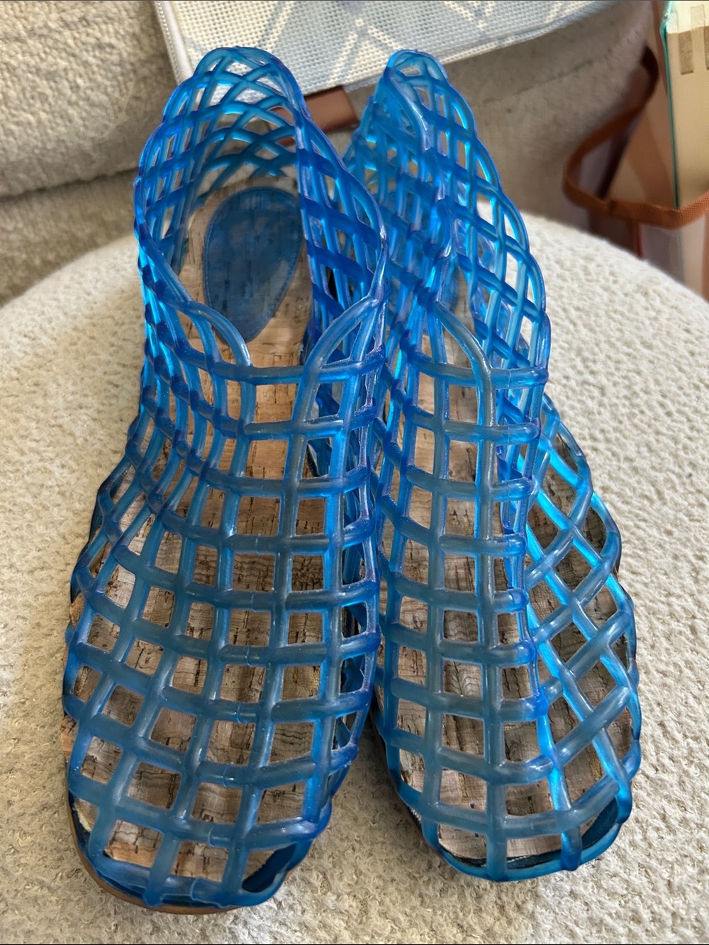 Amazon Essentials Blue Jelly Grid Flats